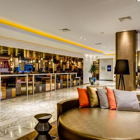 Hotel Sofitel Warsaw Victoria Esterno foto The lobby of the hotel