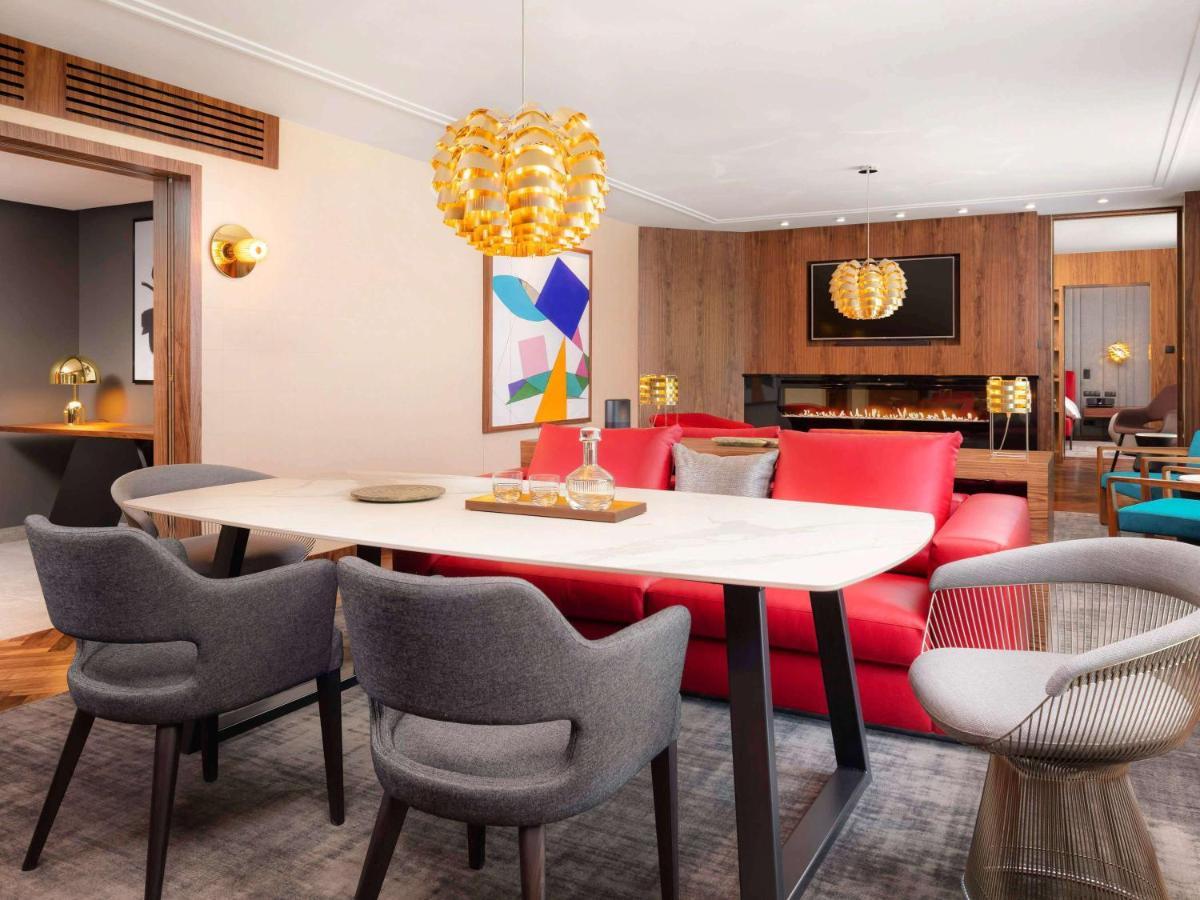 Hotel Sofitel Warsaw Victoria Esterno foto The interior of a suite at the InterContinental London The O2