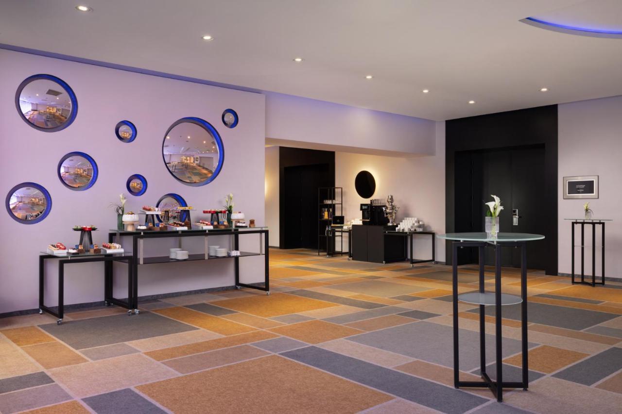 Hotel Sofitel Warsaw Victoria Esterno foto The Westin Mumbai