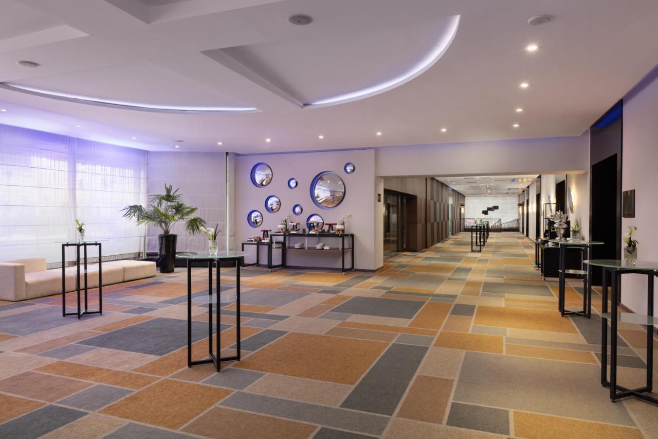 Hotel Sofitel Warsaw Victoria Esterno foto The lobby