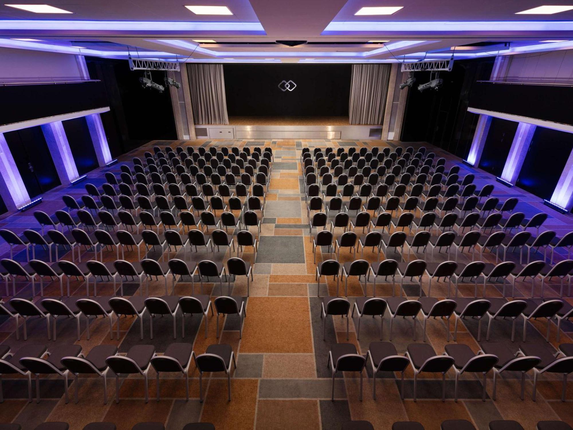 Hotel Sofitel Warsaw Victoria Esterno foto The main conference hall
